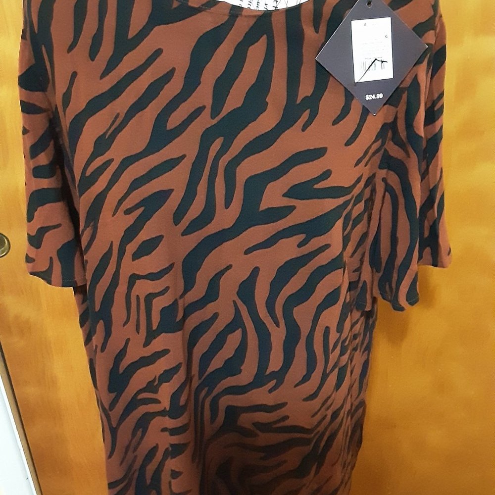 AVA VIV zebra print top in brown and black size X